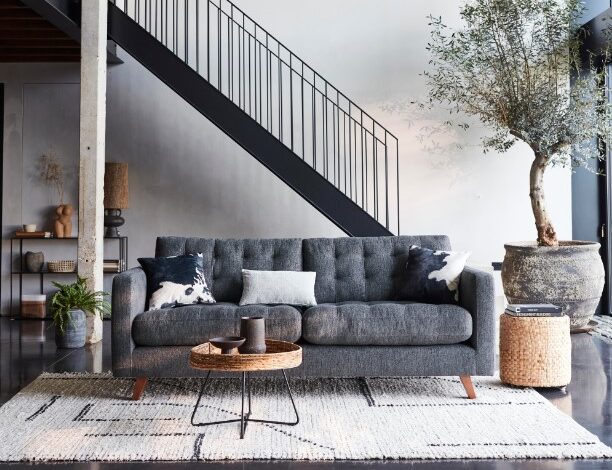 Metalik Ayrıntılarla Minimalist Dekorasyon