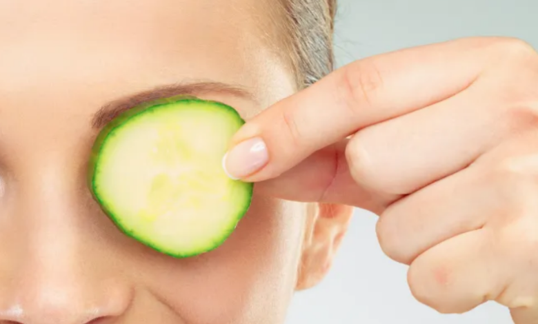 Morluklara Karşı Göz Altı Bakımında Doğal Çözümler